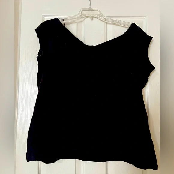 Love & Legend Fitted Off the Shoulder Top - 4X - Picture 4 of 4